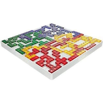  Blokus: Un défi spatial captivant pour tous les âges!